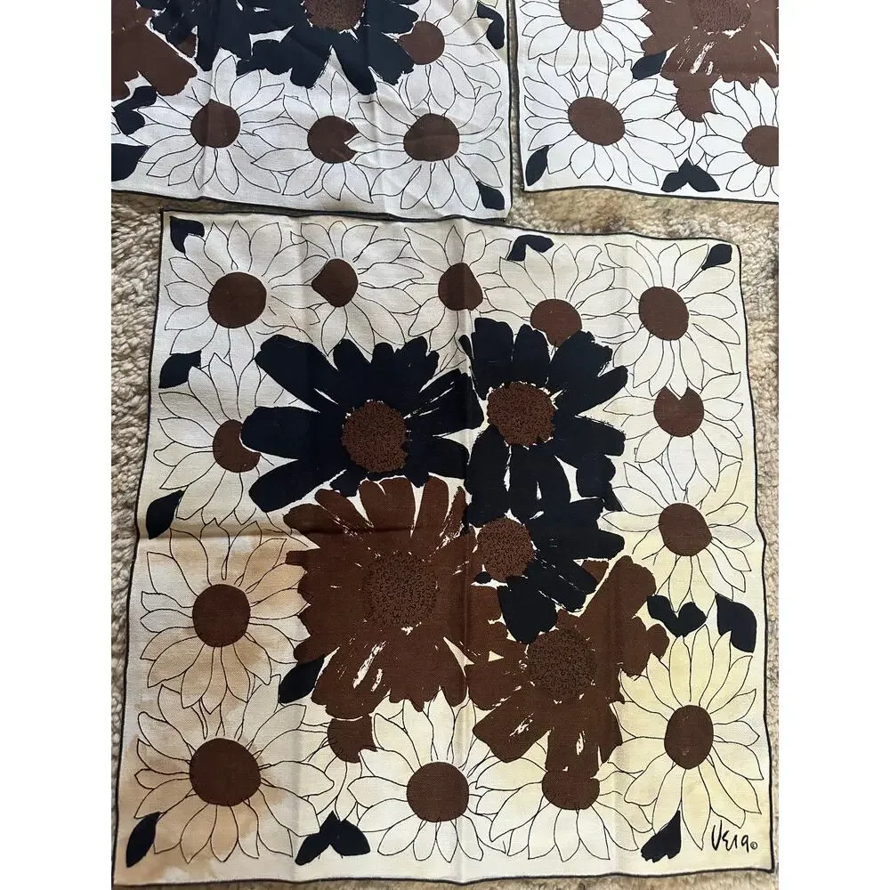 Vera Newman Napkins Set of 11 Floral daisies 16” Cotton brown white Mcm retro